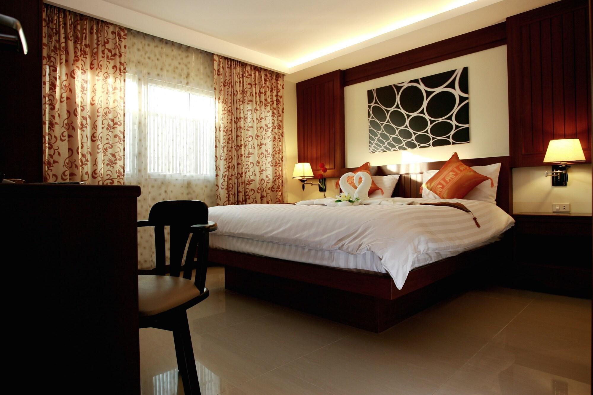Patong Terrace Boutique Hotel Exterior photo