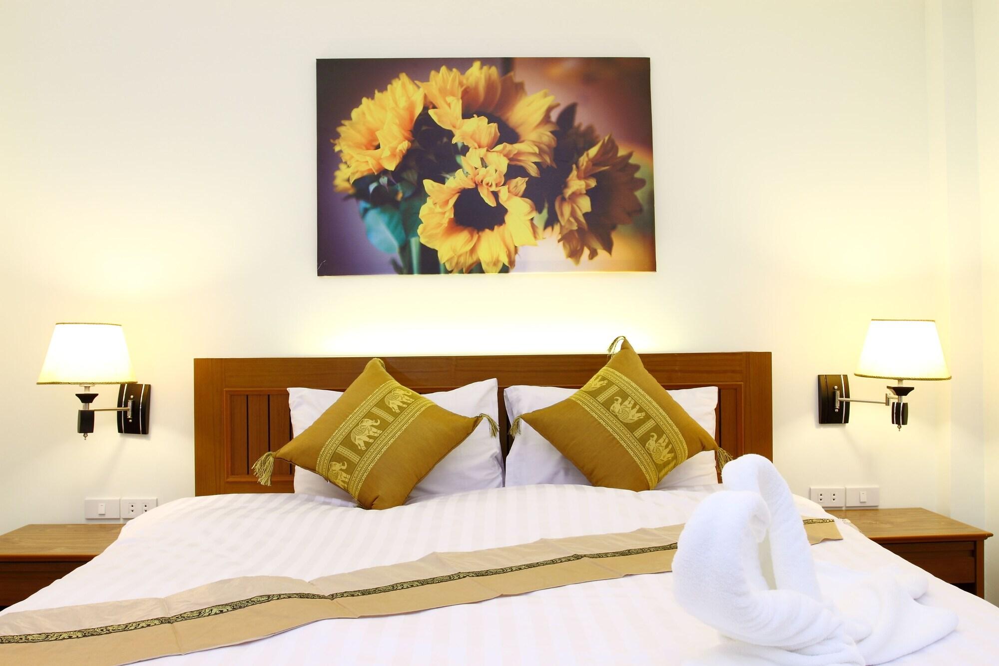 Patong Terrace Boutique Hotel Exterior photo